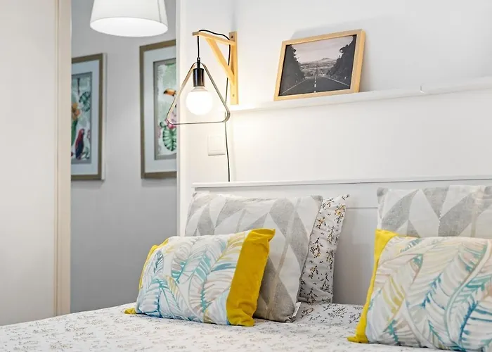 Live, And Laugh 丰沙尔