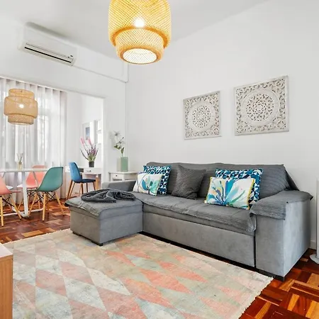 Live, And Laugh Apartament *